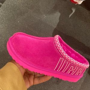 LIMITED EDITION UGG PINK TASMAN